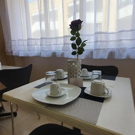 Relu' فندق مبيت وإفطار