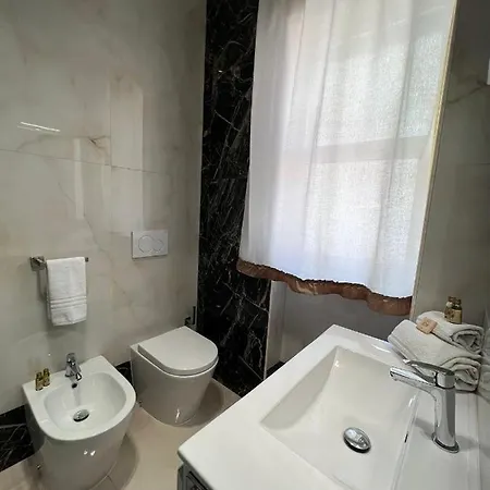 Relu' فندق مبيت وإفطار