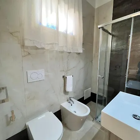 Relu' فندق مبيت وإفطار