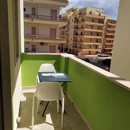 Relu' فندق مبيت وإفطار 3*